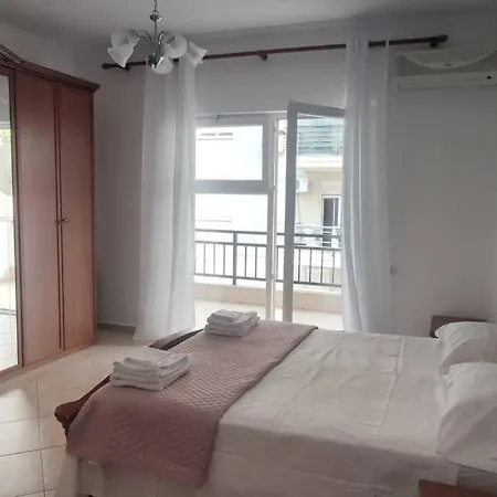 Con Due Da Letto Apartment Tirana