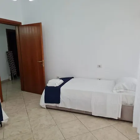 Con Due Da Letto Apartament *