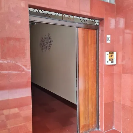 Con Due Da Letto Apartament Tirana